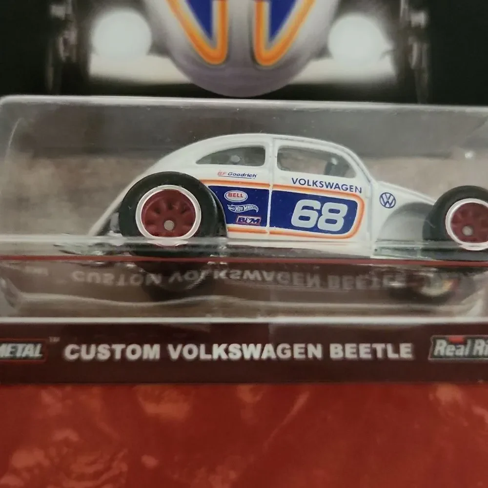Custom Volkswagon Beetle Air Cooled 2016 Hot Wheels Car NIP